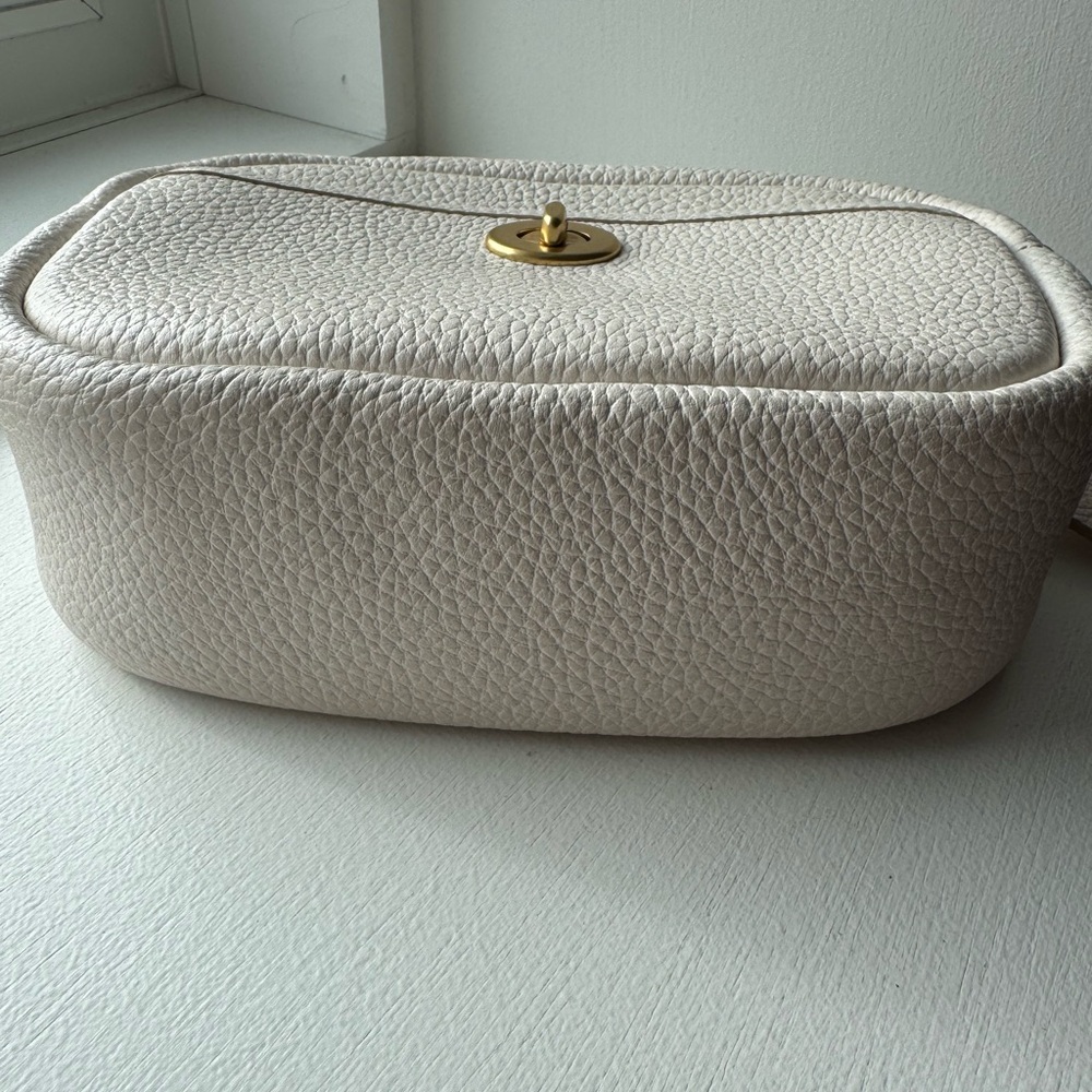 Coach Camera Bag with Removable Shoulder Strap - Picture 6 of 9